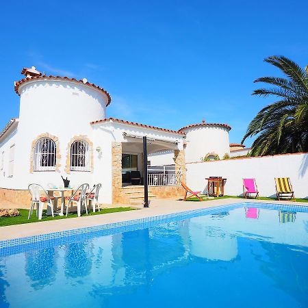 Holiday Home Alberes Empuriabrava Eksteriør billede